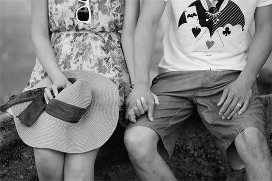 写给婚外情人的话(有哪些美好的写给情人的句子)